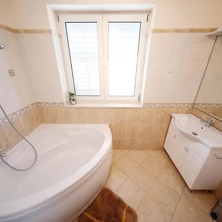 Lägenhet Apartman Rony